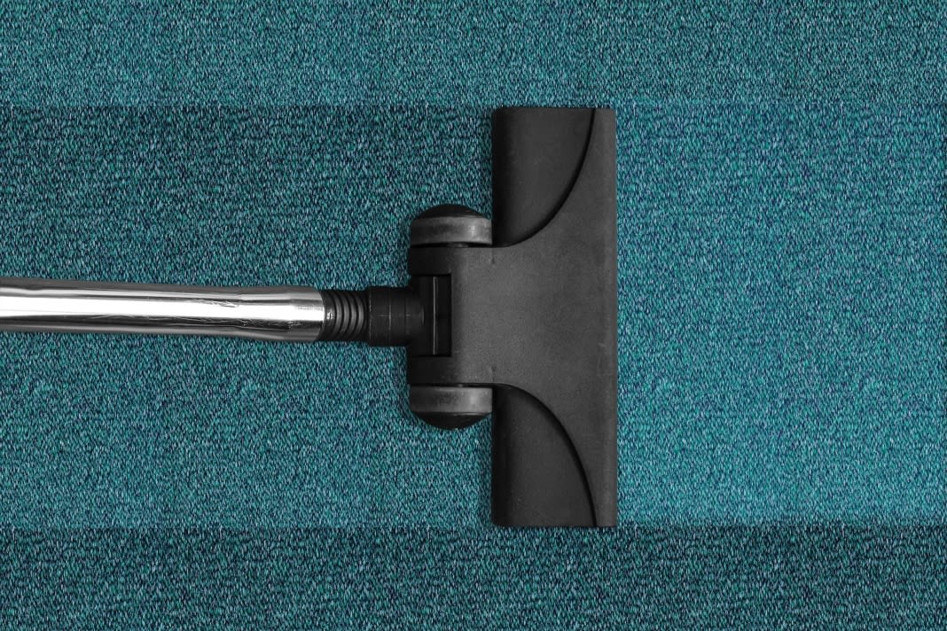 When it comes to bigger areas such as the carpet, stairs or laminate floor, make sure you have the best equipment that will make your cleanup operation even easier.