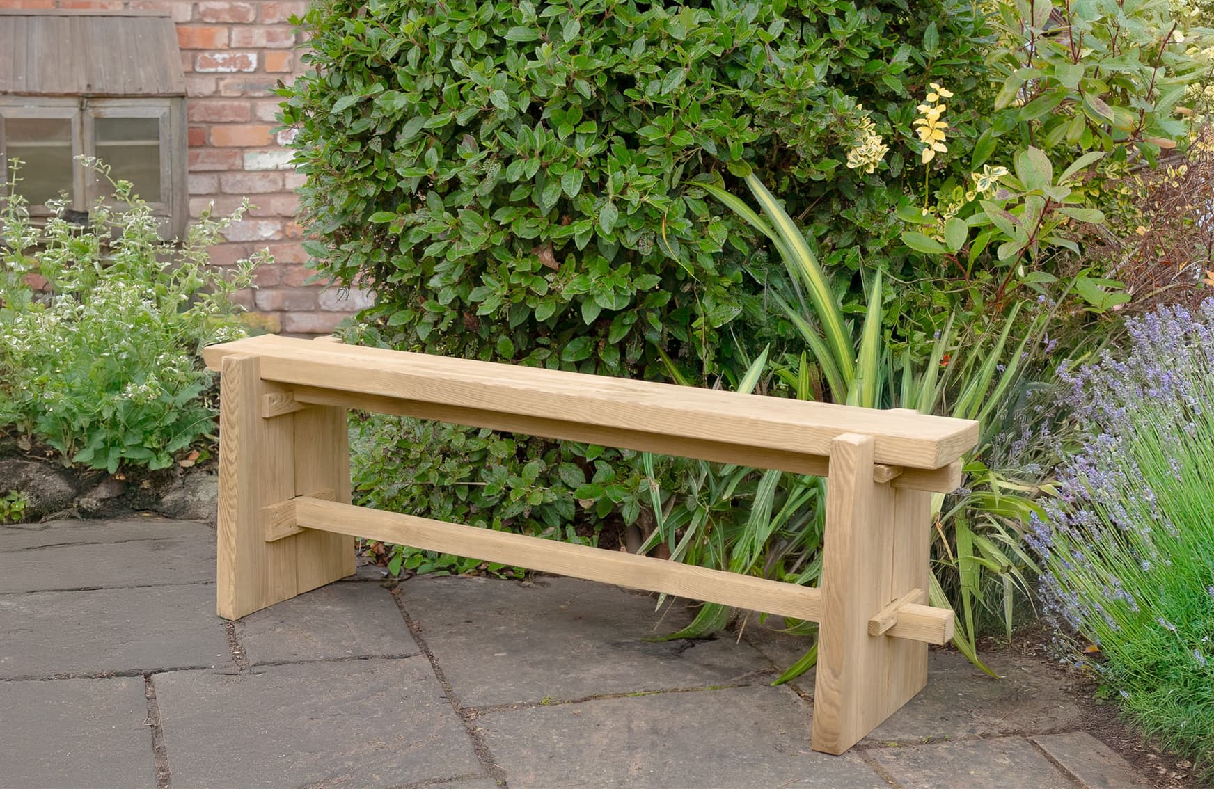 5 Outdoor Living Products for Enjoying Your Garden this Summer