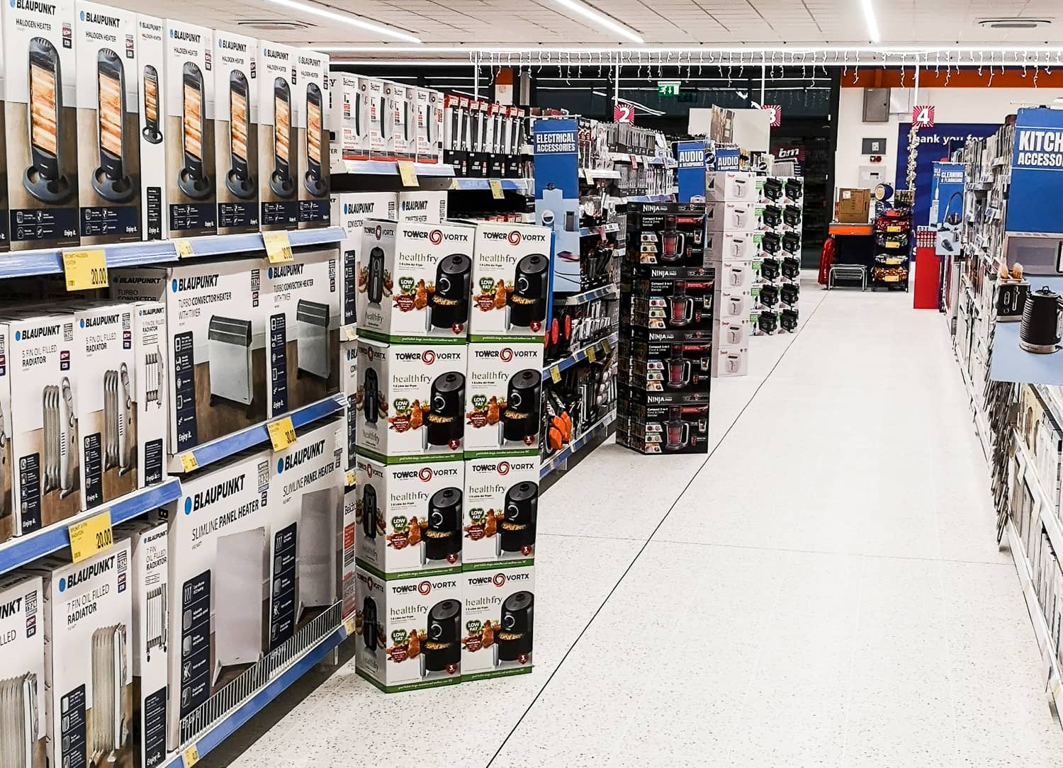 Food Bank Helps to Open New Quedgeley B&M Store B&M Stores