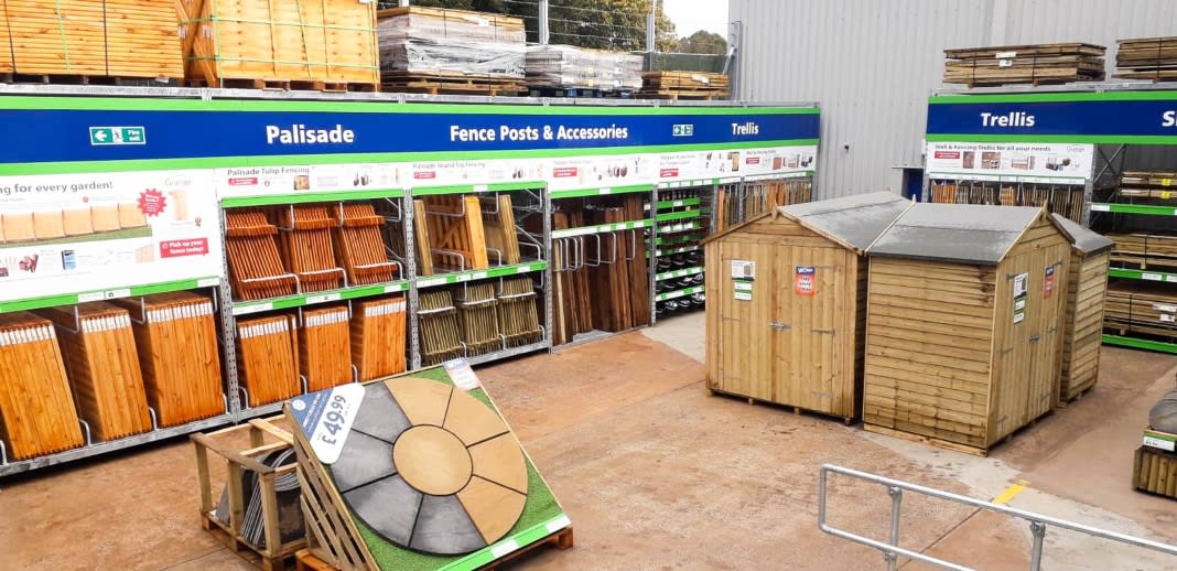 Exeter Food Bank Unveil Brand New B&M Store B&M Stores