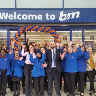 The new colleagues at B&M Beckton