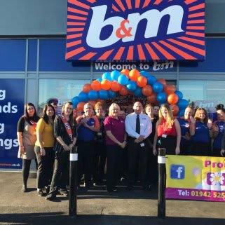 122-ashton-in-makerfield-store-front