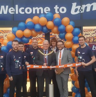 Store staff at B&M's new store in Preston were delighted to welcome local mayor, who cut the ribbon to officially open the store.
