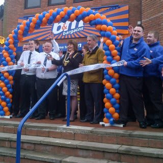 Store opening in Berwick with the Mayor of Berwick, Councillor Isabel Hunter along with representatives from the food bank charity.