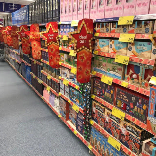 Customers can expect a wide range of great products in their new B&M Glossop store, including seasonal gifts and gadgets - perfect for Christmas presents and stocking fillers.
