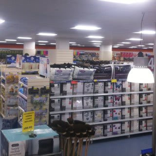 20-Brentwood-Store-Opening-Inside-Store