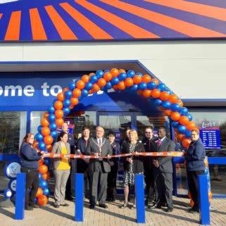 B&M's Willenhall store re-opens after extensive refurbishment works. The local mayor was present to cut the ribbon, while Acorns Chicldren's Hospice charity were also in attendance and received £250 worth of B&M vouchers.