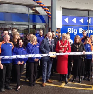 The Weston Super Mare Store was opened by the mayor Mrs Rosslyn Willis and representatives of our chosen charity Crossroads Care.