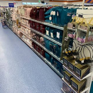 317-bandm-st-helens-peasley-retail-park-store-317-07