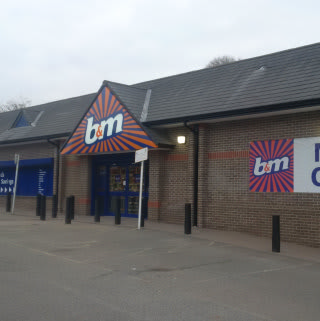 B&M's newest store opened its doors on Saturday (20th October 2018) in Callington, Cornwall.