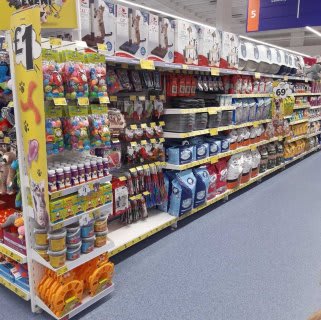 B&M's brand new store in Warrington stocks an amazing and ever-changing pet range, from dog and cat food to toys and pet bedding.