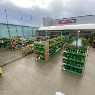 B&M's brand new store in Robroyston boasts an extensive Garden Centre range; everything from fencing and aggregate, to planters and sheds.