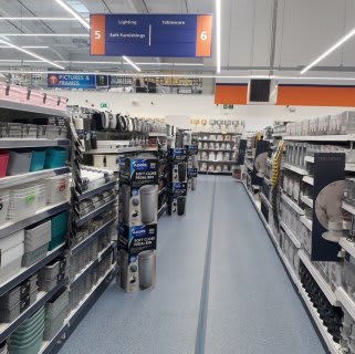 B&M's brand new store in Robroyston stocks an extensive range of kitchen essentials, from cookware and utensils to placemats, dinnerware and glassware.