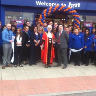 Staff pose with Mayor of Hillingdon, Catherine Dann at the opening ceremony of B&M's new Home Store in Yeading.