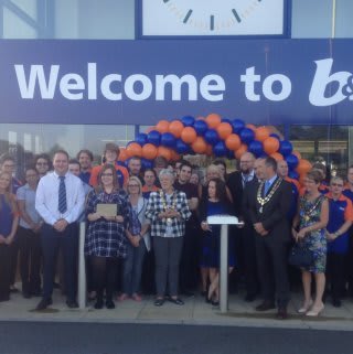 Taking part in the opening ceremony was East Anglian Children’s Hospice, B&M's official charity for the day. They received £250 worth of B&M vouchers as a thank you for opening the store.