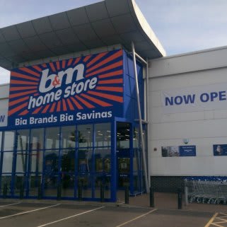 The brand new B&M Home Store & Garden Centre on Glasgow Road, Dumbarton.