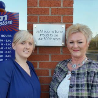 The plaque commemorating B&M's 500th store opening at B&M mansfield - Baums Lane.