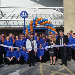 Mayor of Neath Town Council, Jan Lockyer cut the ribbon to officially open the new B&M Home Store & Garden Centre.