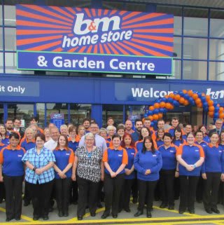 The new colleagues on the opening day of B&M Bridgwater