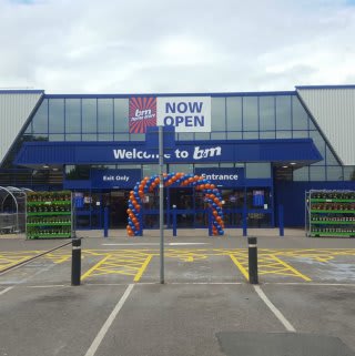 B&M's brand new store in Burnage,located at the site of the former B&Q on Kingsway.