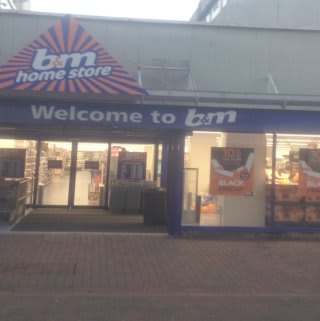 The new B&M Ipswich - Eastgate Shopping Centre on opening day.