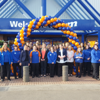597-rockingham-store-opening-store-team