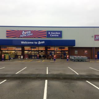 B&M's new store in Burton-upon-Trent is based on Horninglow Street.