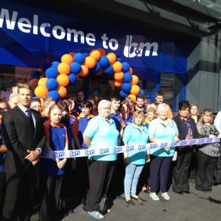 Store staff at B&M Thorne pose with local charity Thorne & Moorends Hub & Food Bank on opening day.
