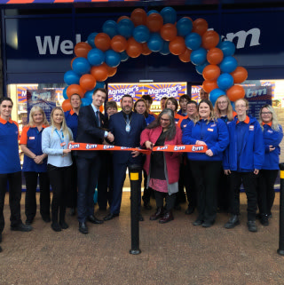 Deputy mayor Councillor Alvin Finch joined Andrea from local charity Manna House as our VIP guest for the morning, cutting the ribbon at B&M's newest store in Kendal.
