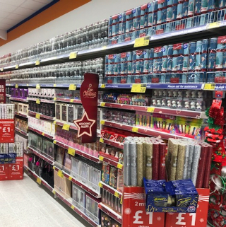 B&M's brand new store in Hoyland stocks a beautiful Christmas, everything from decorations, lights and Christmas trees, to gift bags wrapping paper, selection boxes and much more!