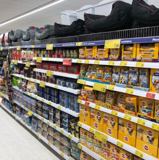 B&M's brand new store in Hoyland stocks an amazing and ever-changing pet range, from dog and cat food to toys and pet bedding.
