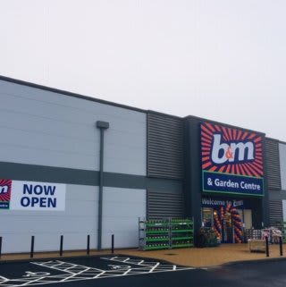 B&M's new store in Leighton Buzzard is located at Grovebury Retail Park.