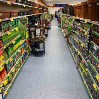 B&M's brand new store in Kirkby-in-Ashfield stocks a beautiful range of garden and summer living products, from planters and garden tools to garden furniture and solar lights.