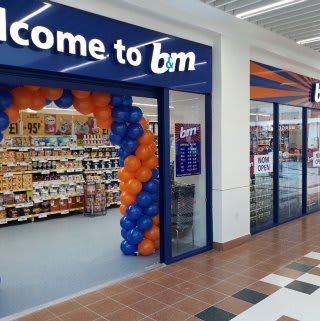 B&M's newest store opened its doors on Wednesday (13th March 2019) in Livingston. The B&M store is located in the heart of the town at the Almondvale Centre.