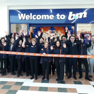 The store team is ready and the ribbon's been cut! B&M is open for business in Livingston! You'll find B&M's newest store located in the heart of the town at the Almondvale Centre.