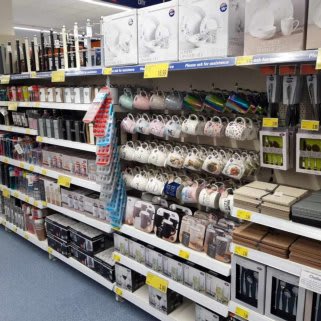 B&M's brand new store in Newmarket stocks a charming range of kitchenware, including mugs, dinnerware, oven gloves and tea towels.