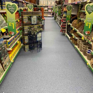 B&M's brand new store in Crawley boasts an extensive garden range for all you green-fingered types! Browse garden tools, solar lighting, decorative ornaments and much more!