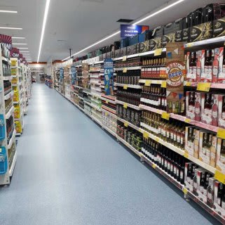 B&M's brand new store in Cottingley, Leeds has a fine selection of beer and cider from our summer Beer Festival! Ideal for BBQs and parties!