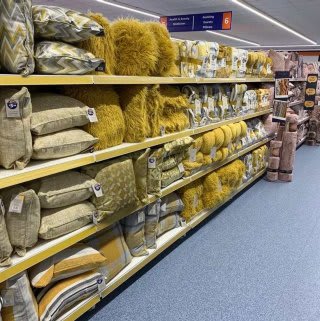 B&M's brand new store in Bangor, County Down stocks a stunning range of soft furnishings for the home, including cushions, covers, throws, blankets and more!