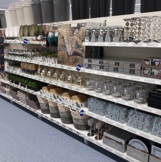B&M's brand new store in Northampton stocks a stunning range of homeware and home decor accessories in the latest styles, from cushions and bedding, to candles and ornaments.