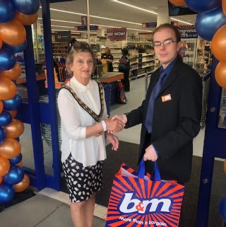 Store staff at B&M's new store in Hitchin were delighted to welcome Cllr Jean Green who cut the ribbon to officially open the store.