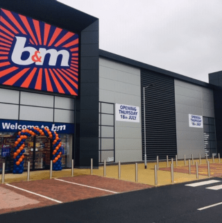 B&M's newest store opened its doors on Thursday (18th July 2019) in Lichfield. The B&M Store is located just outside the town on Eastern Avenue.