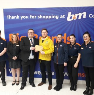 Store staff at B&M's new store in Cowdenbeath were delighted to welcome Kris Kennedy from local charity, from local charity Sense Scotland , the store's chosen charity for opening day. The charity received £250 worth of B&M vouchers in appreciation of their dedication and hard work in the community.