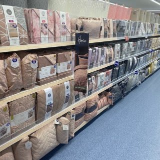 B&M's brand new store in Tunbridge Wells stocks a charming range of bedding, including duvet covers, complete bed sets, pillow cases, mattress protectors and much more!