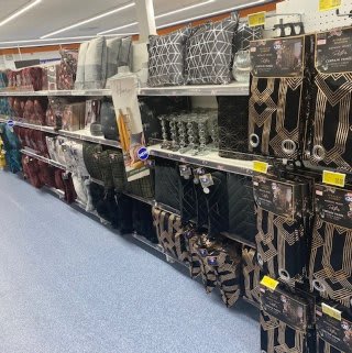 B&M's brand new store in Tunbridge Wells stocks a stunning range of soft furnishings for the home, including cushions, covers, throws, blankets and more!