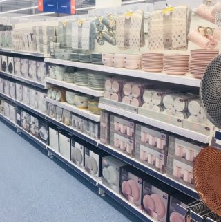 B&M's brand new store in Durham stocks an extensive range of kitchen essentials, from cookware and utensils to placemats, dinnerware and glassware.