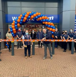 683-bandm-exeter-store-opening-2