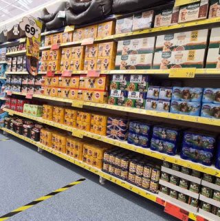 B&M's brand new store in Doncaster stocks an amazing and ever-changing pet range, from dog and cat food to toys and pet bedding.