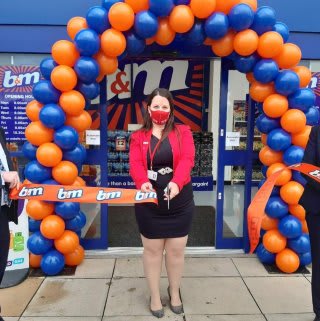 Store staff at B&M's new store in Doncasterwere delighted to welcome representatives from Yorkshire Air Ambulance Service, the store's chosen charity for opening day. The charity received £250 worth of B&M vouchers, as a thank your for the life-saving service they provide in the community and across the region.