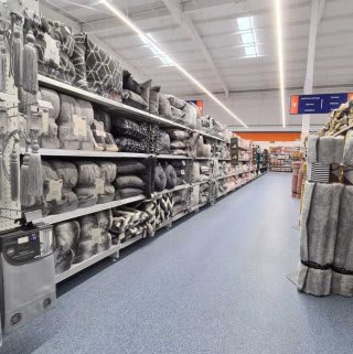 B&M's brand new store in Doncaster stocks a stunning range of soft furnishings for the home, including cushions, covers, throws, blankets and more!